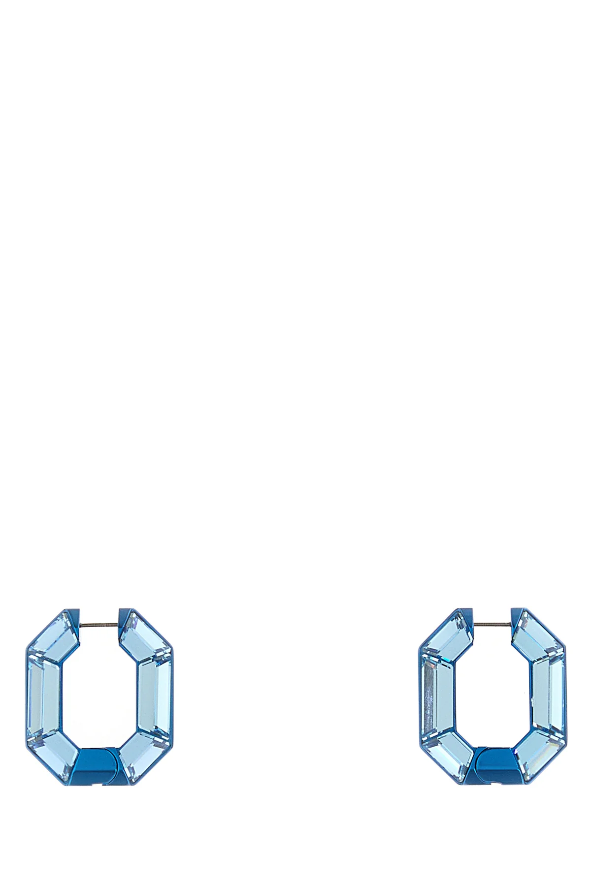 2000015528788_1