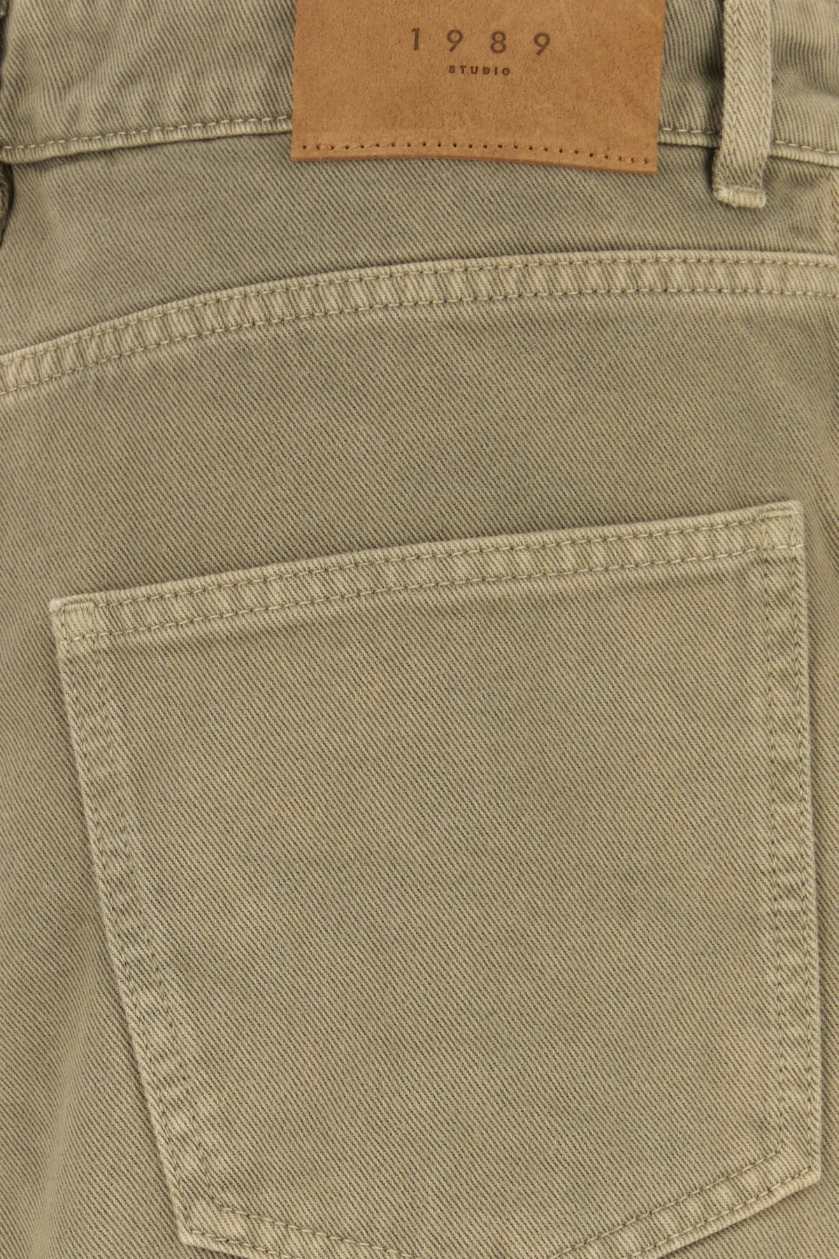 2000016553888_5