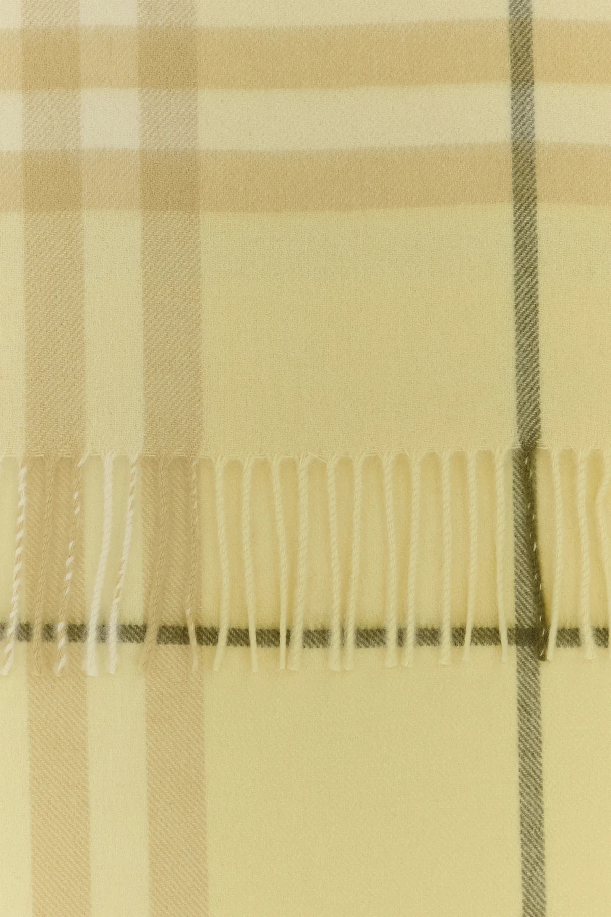 2000016599299_2