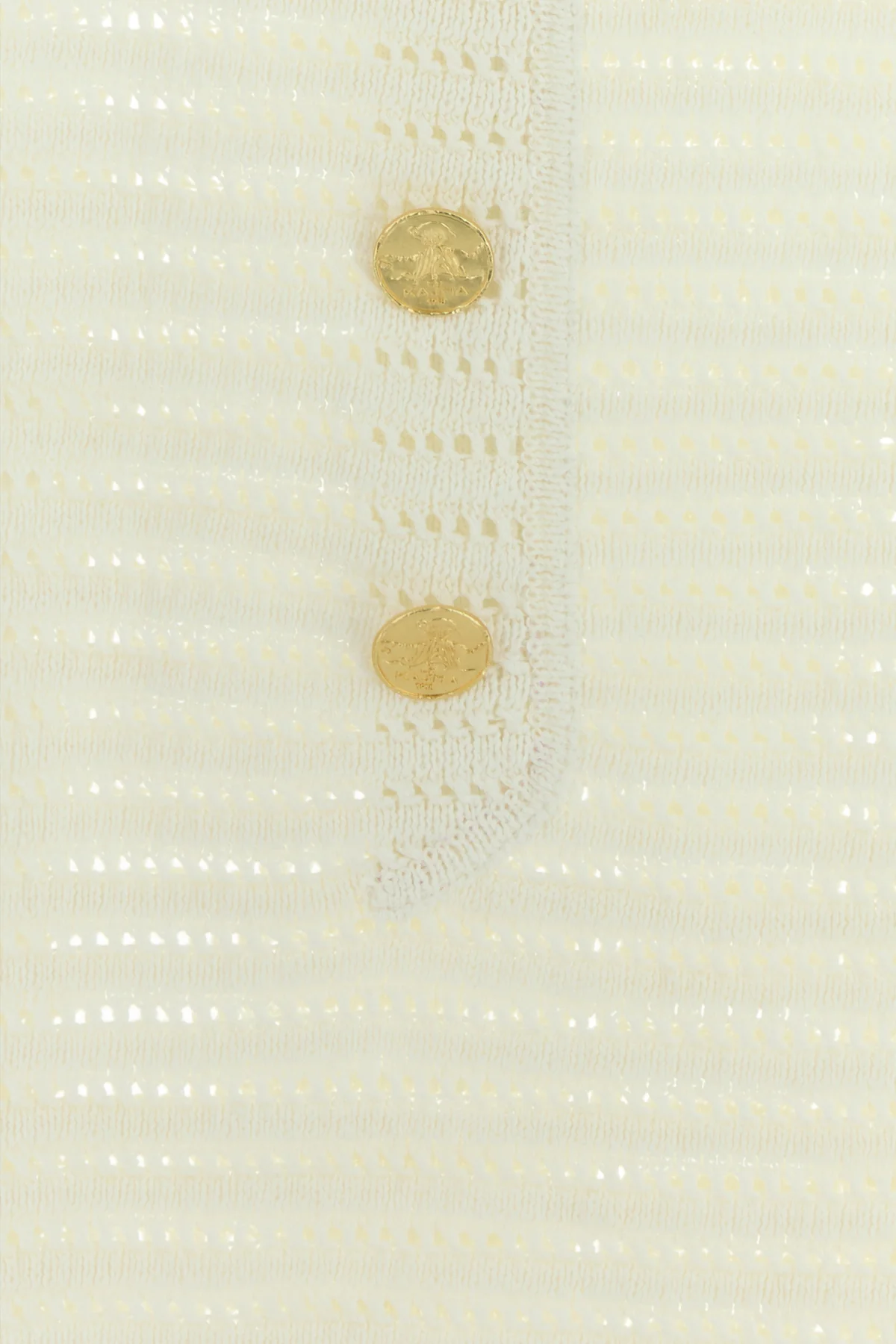 2000016786088_5
