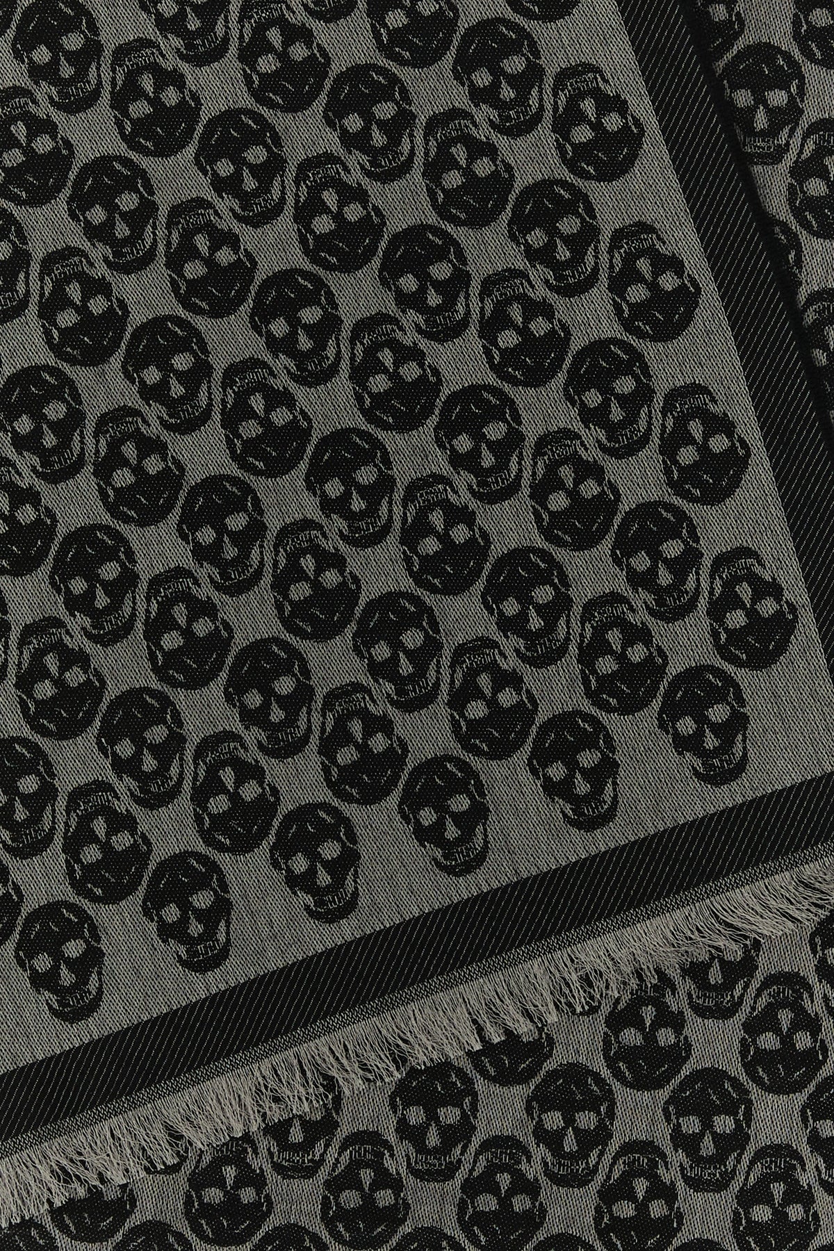 2000016829631_2