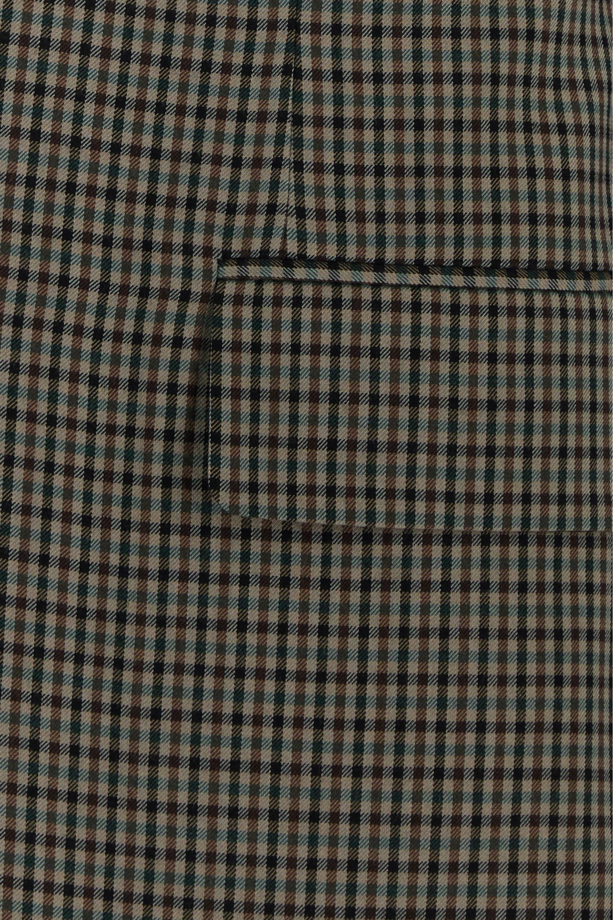 2000017656700_5
