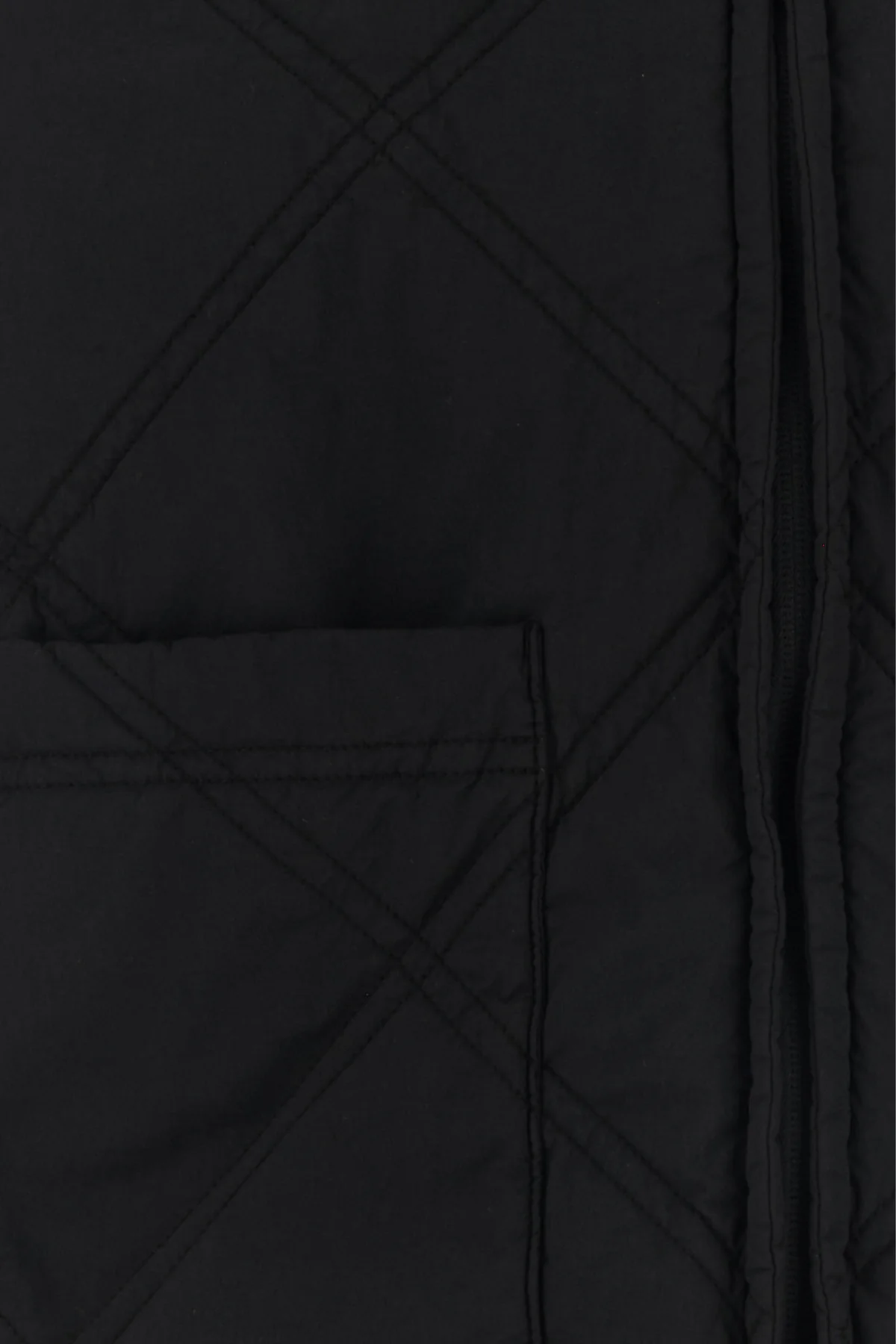 2000017789910_5