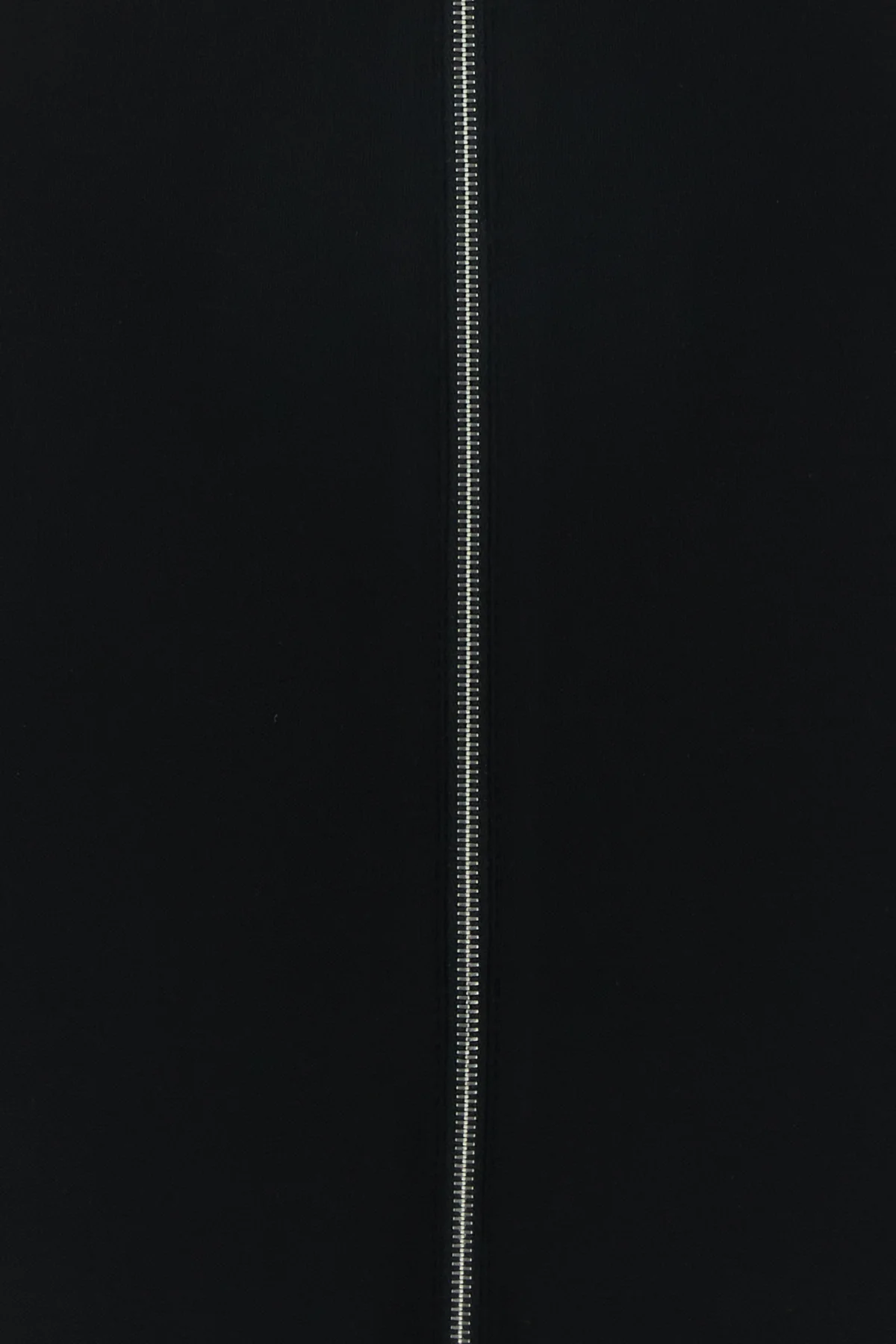 2000017939902_5