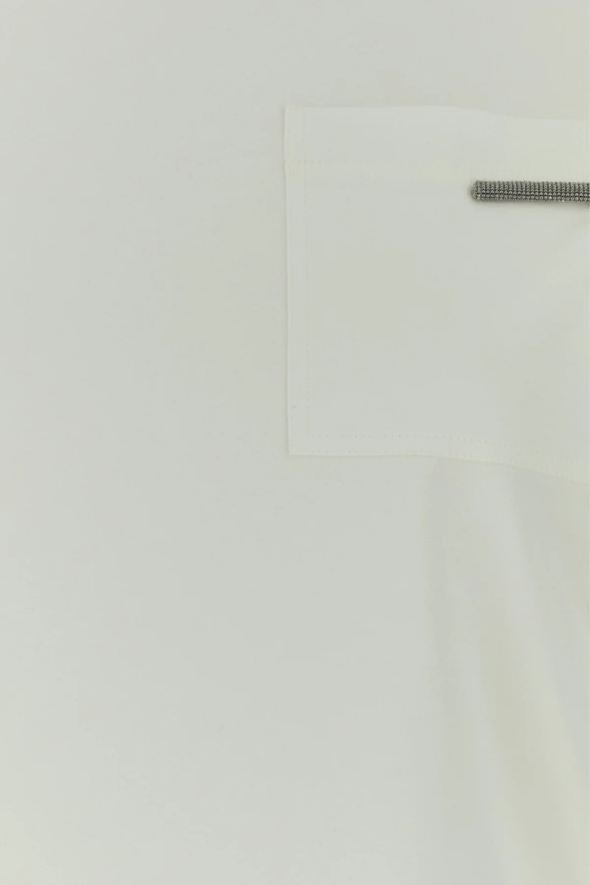 2000018050774_5
