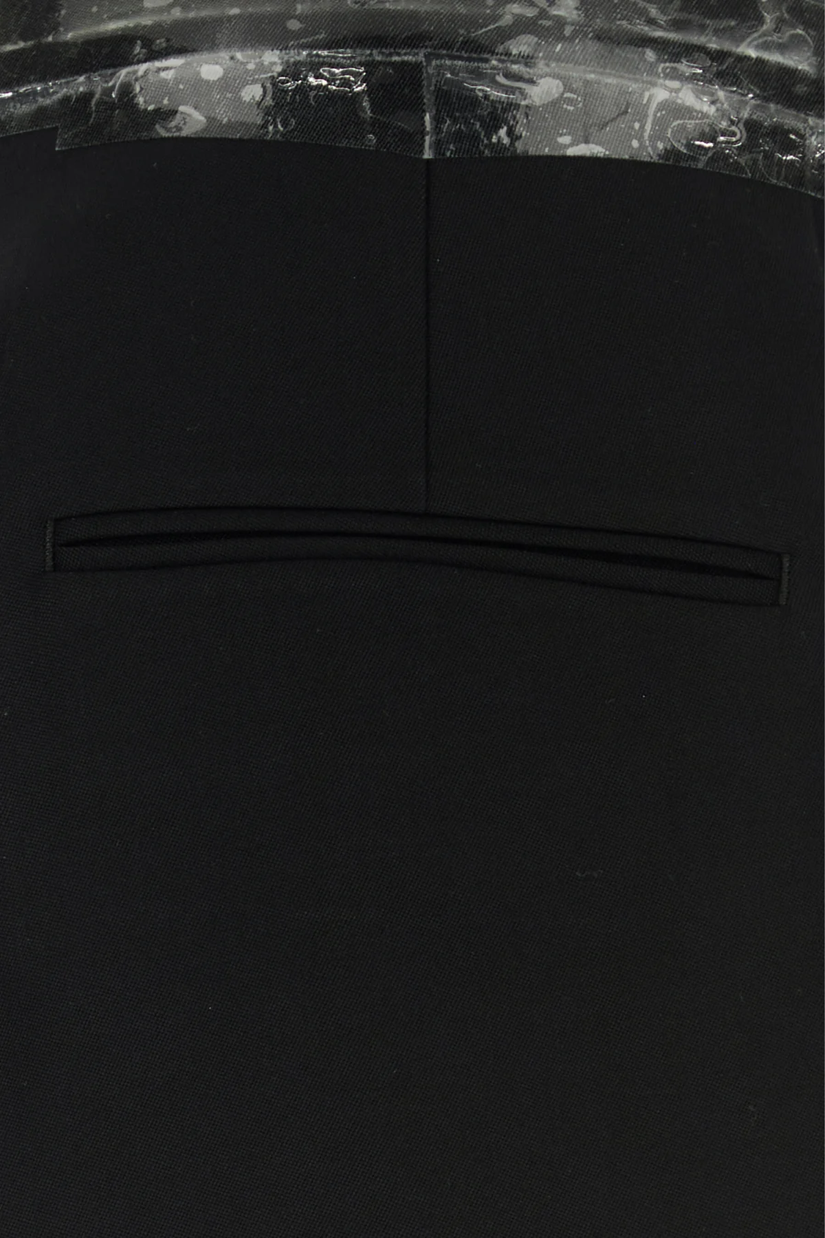 2000018137147_5