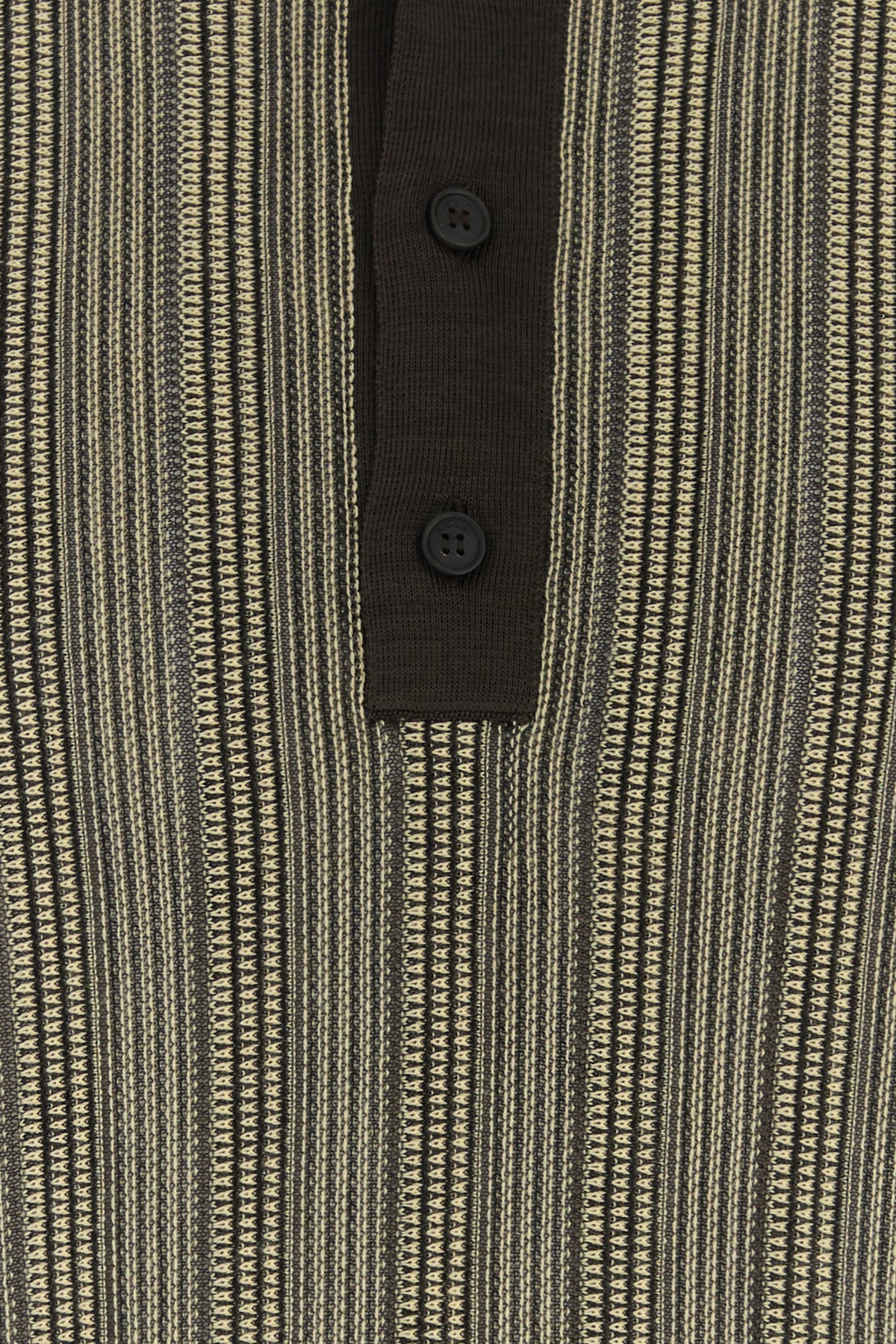 2000018299760_5