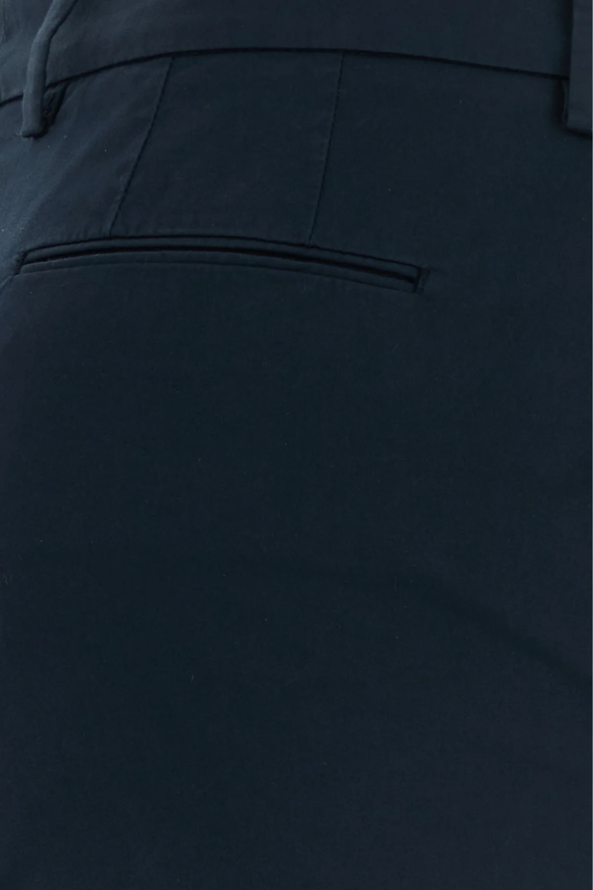 2000018425176_5