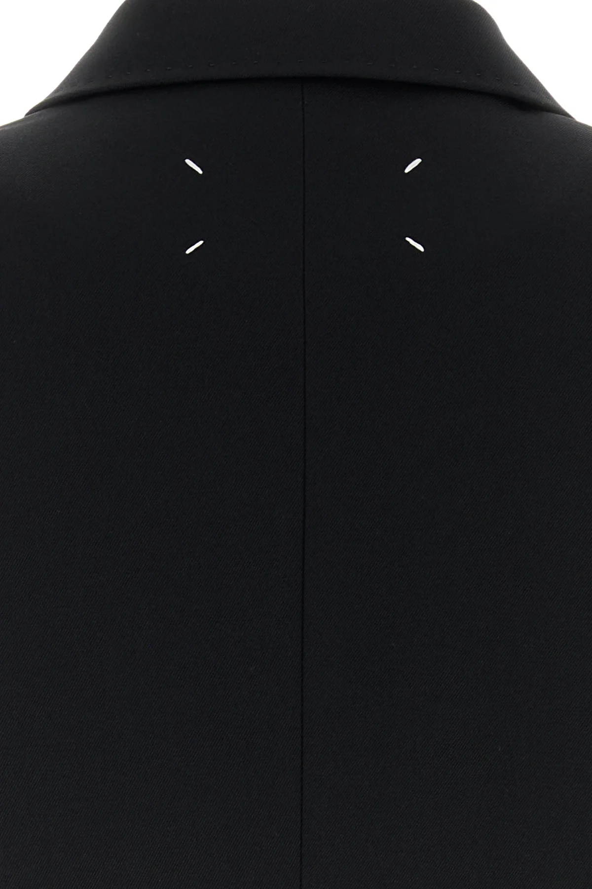 2000018546253_5