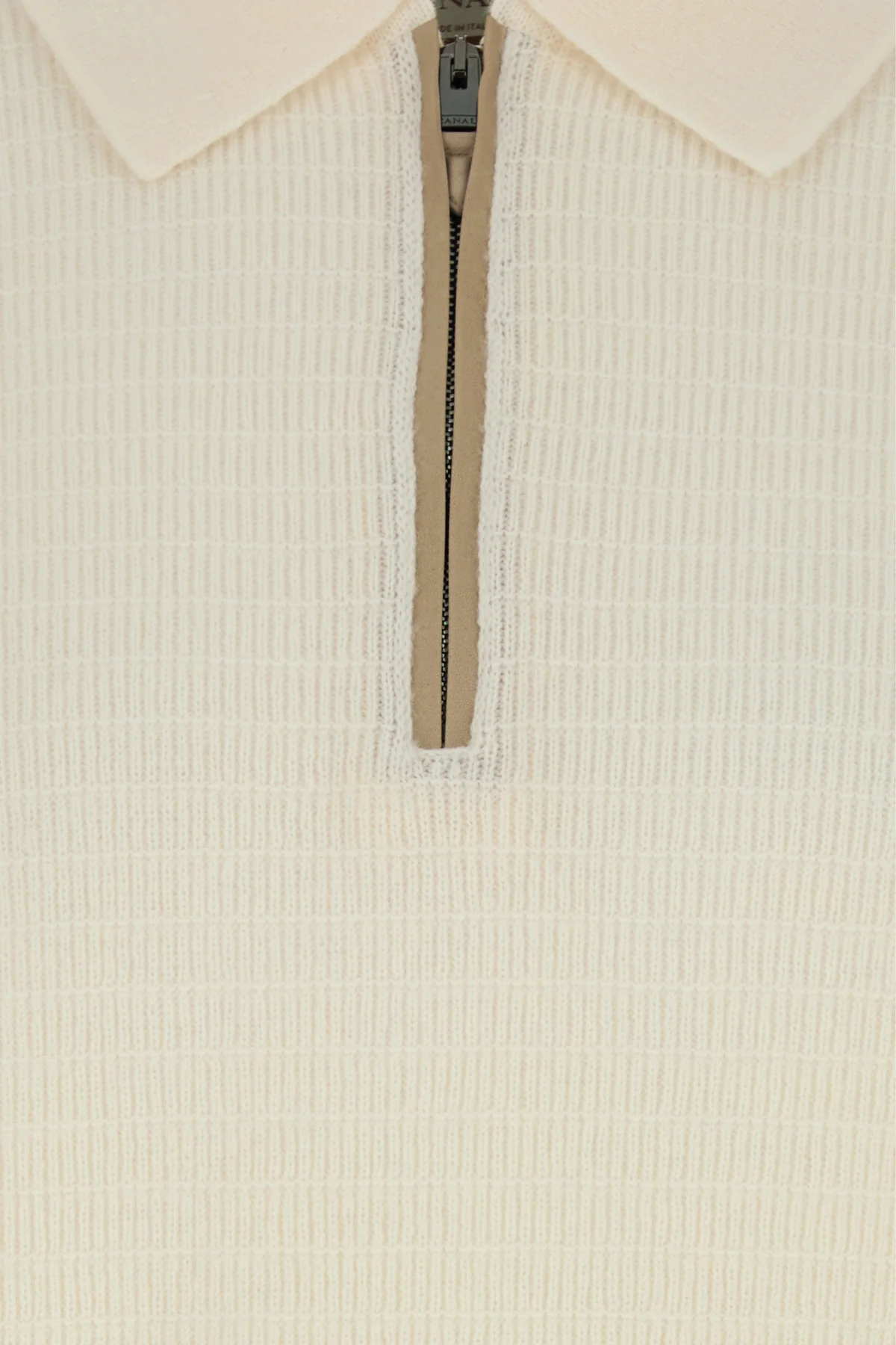 2000020085320_5