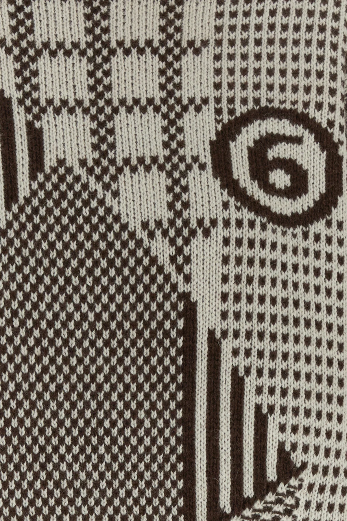 2000020307668_5
