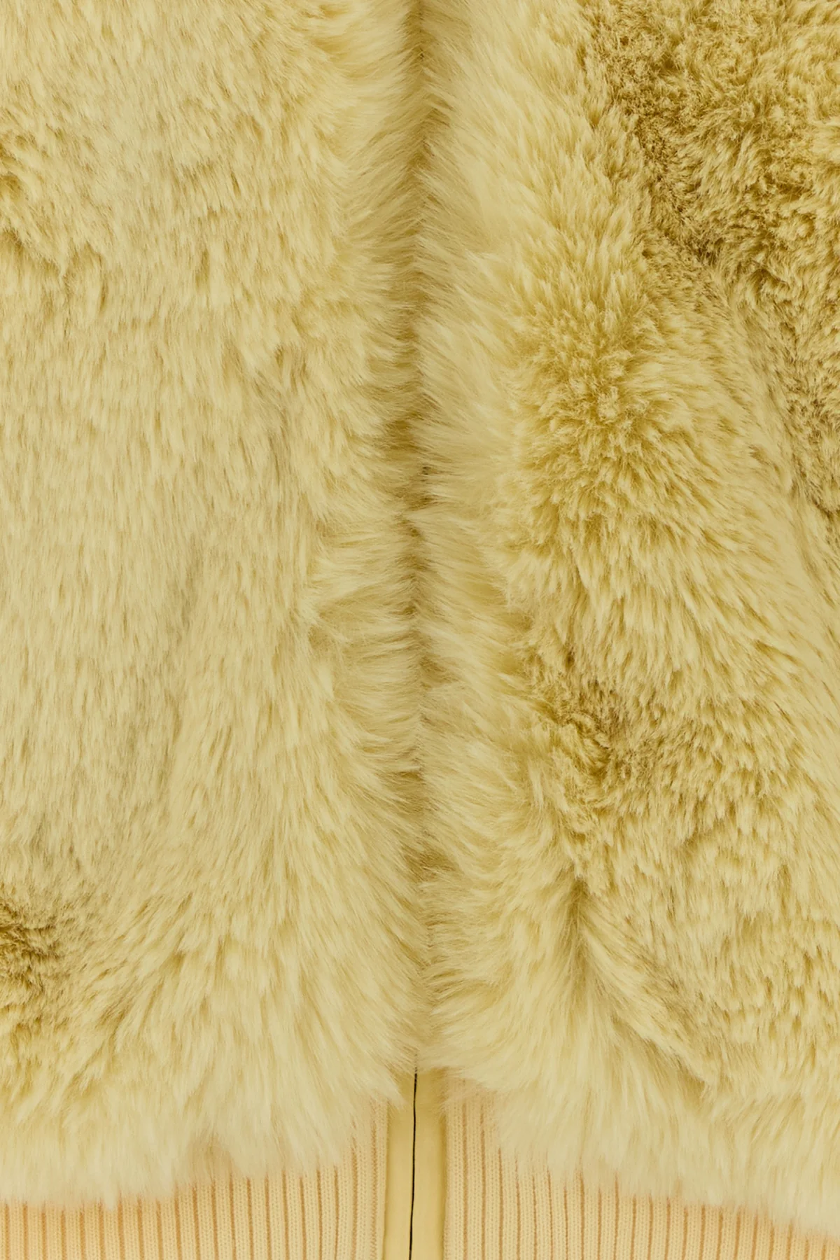 2000020823052_5